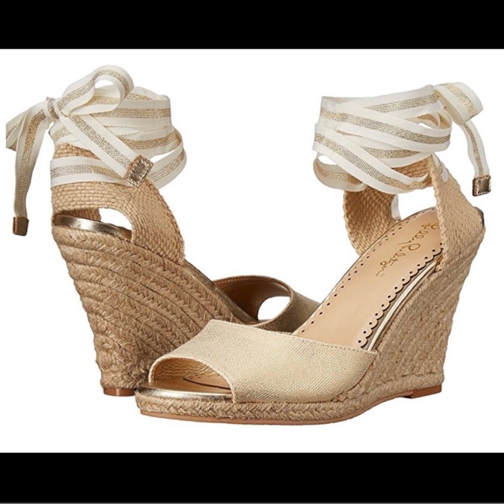 Lilly gold wedges 8.5 never worn!